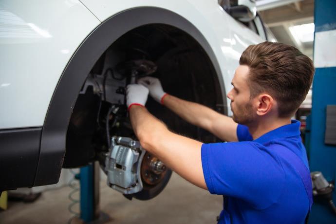 how much does it cost to fix a brake line
