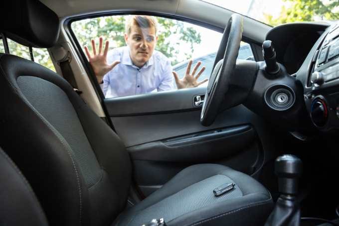 how to unlock a gmc sierra without keys